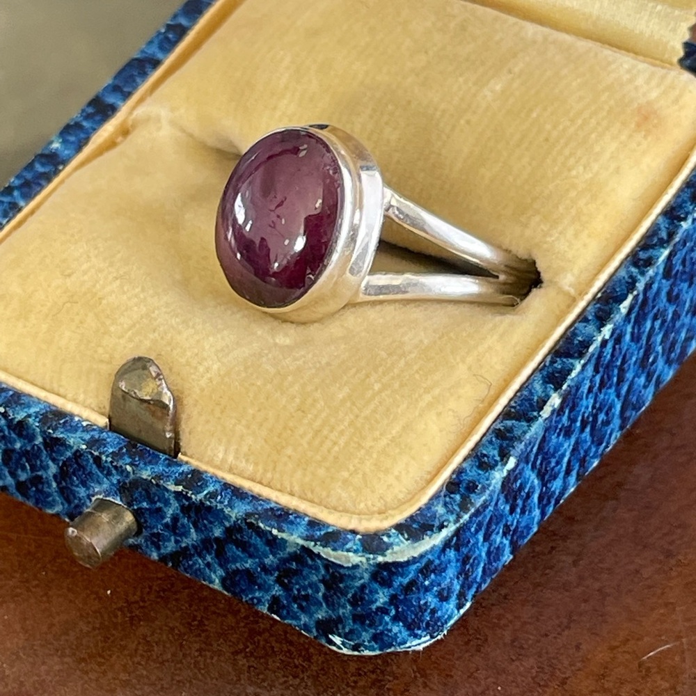 Simple Sterling Silver Ring With Deep Burgundy St… - image 1